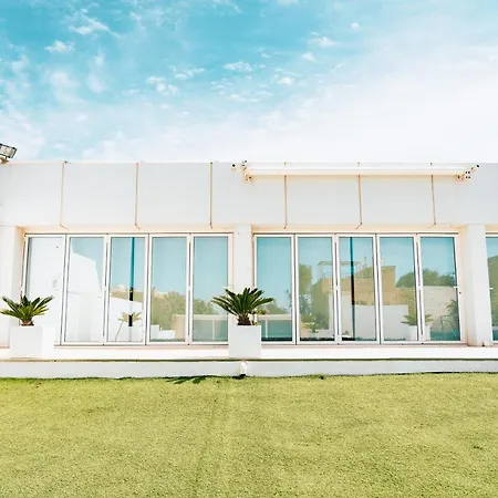 Villa A Stunning Gozo With A Large Pool