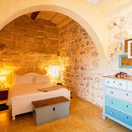 A Stunning Gozo With A Large Pool Xaghra